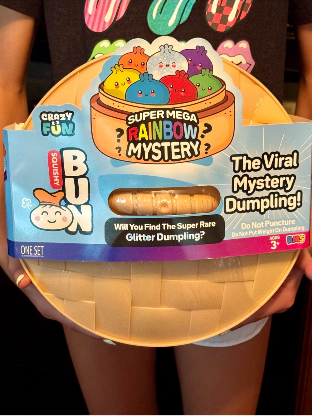 8 POUND DUMPLING!
RMS Crazy Fun Super Mega Rainbow Mystery Squishy Bun Dumpling